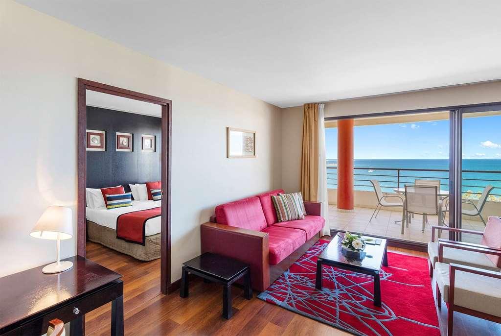 Ramada Hotel & Suites By Wyndham Noumea Oda fotoğraf